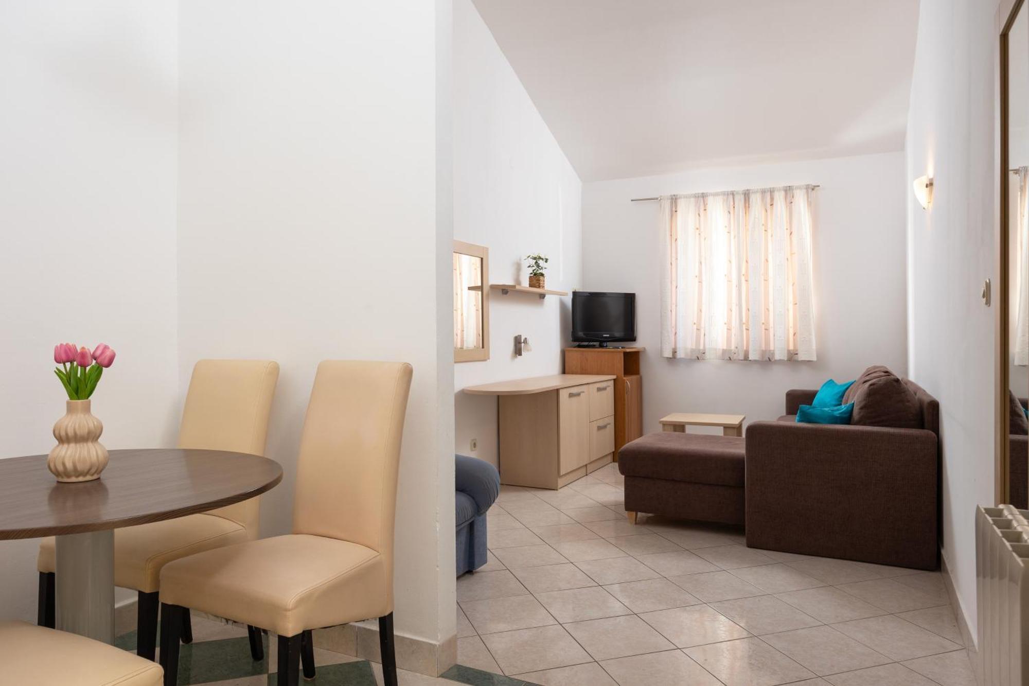 Premium Apartments - Lavica Beach Podstrana Exterior foto