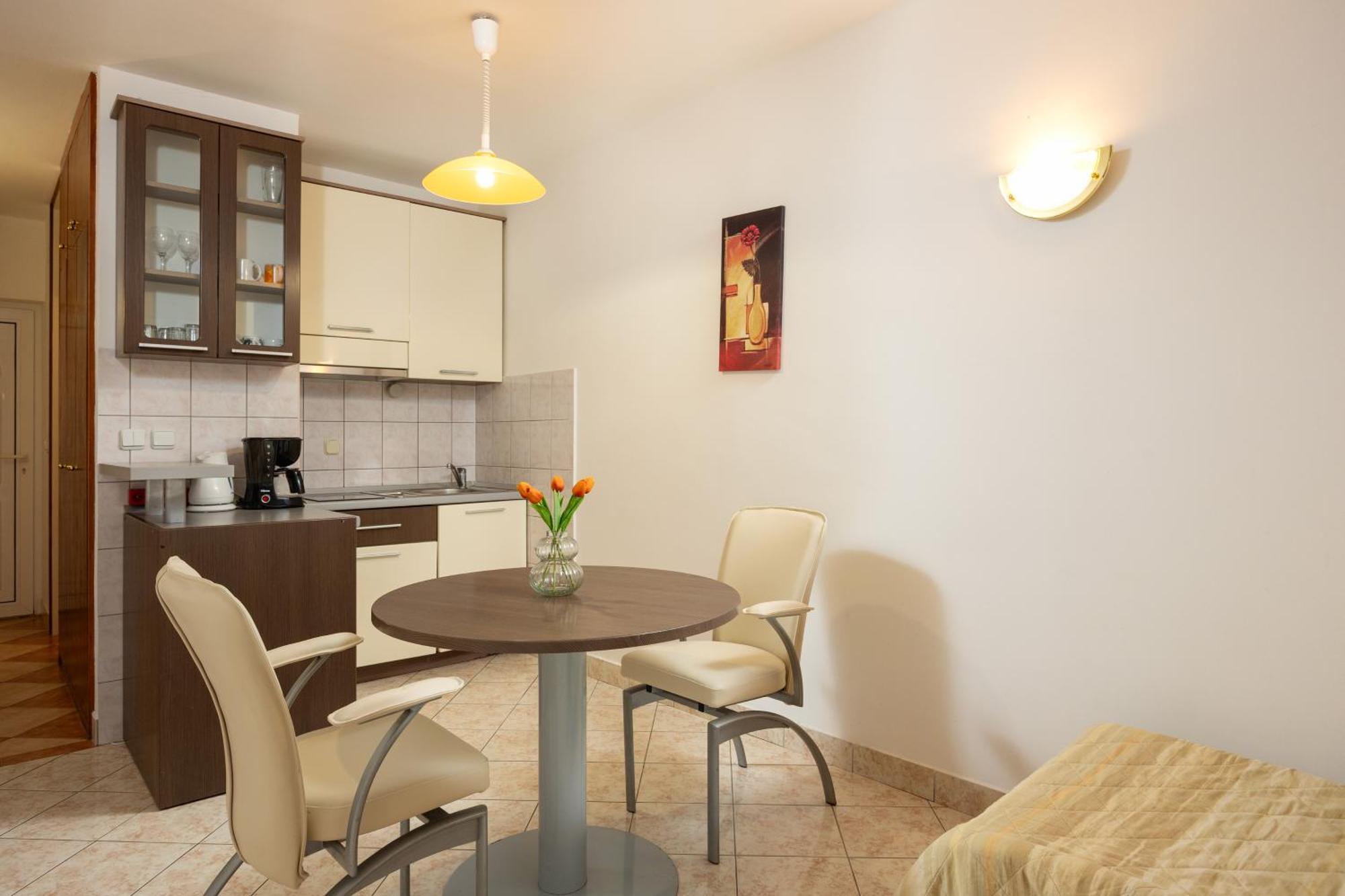 Premium Apartments - Lavica Beach Podstrana Quarto foto